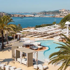 https://destino-pacha-ibiza-resort.ibizaislandhotels.net